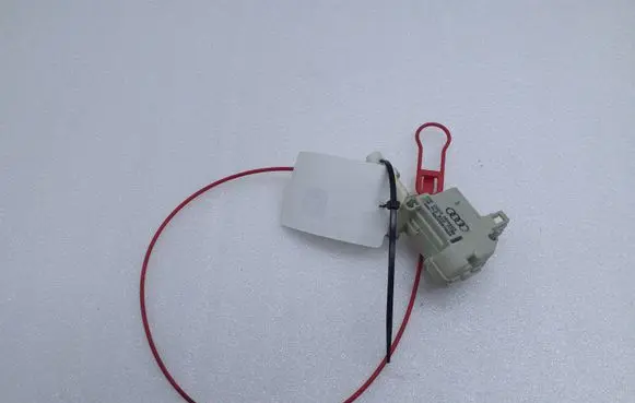 Fuel tank cap lock motor