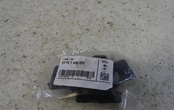 BMW 1 F20 F21 Front parking sensor holder (PDC) 7434697