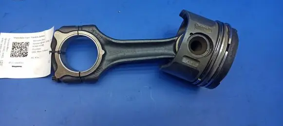 Mercedes-Benz Sprinter W901 W902 W903 W904 Piston with connecting rod