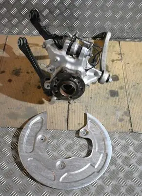 BMW M5 F90 Rear wheel hub