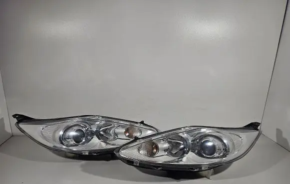 Ford Fiesta Headlights/headlamps set 1328748237052