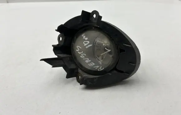 Toyota Avensis T270 Front fog light 812200d042