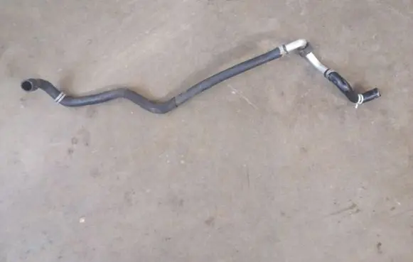 Mercedes-Benz ML W164 Engine coolant pipe/hose A1645060635