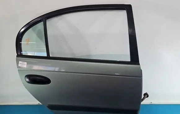Toyota Avensis T220 Rear door IMPRK1526084