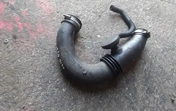 Renault Clio II Intercooler hose/pipe 8200143788