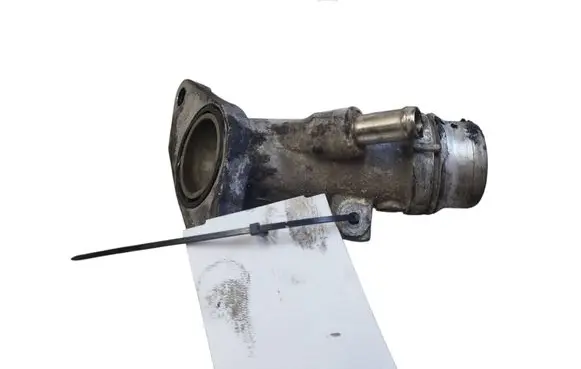 Opel Astra J Thermostat/thermostat housing 