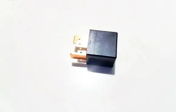 Mitsubishi Outlander Other relay mr301978 31009