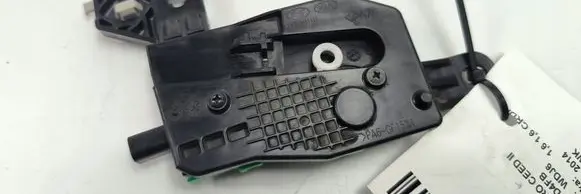 KIA Pro Cee'd II Tailgate/trunk/boot lift motor 