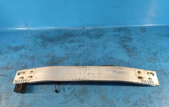 Lexus CT 200H Front bumper foam support bar 5202176030