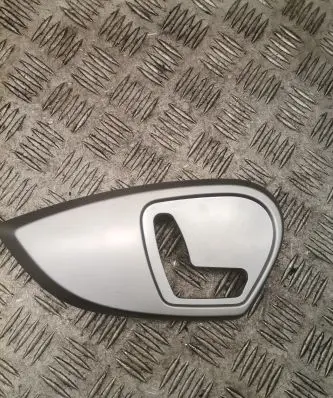 Mercedes-Benz R W251 Front door seat control surround trim a6759