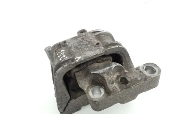 Volkswagen Touran I Engine mount bracket 1K0199262BB