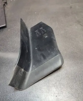 Rear/tail light trim molding