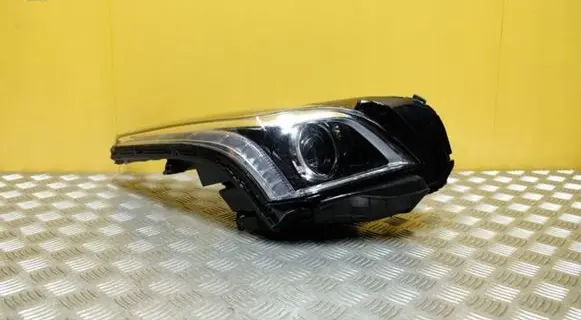 Cadillac CTS Headlight/headlamp 84319713 2244