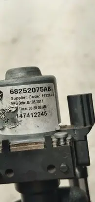 Dodge Durango III Water pump 68252075AB