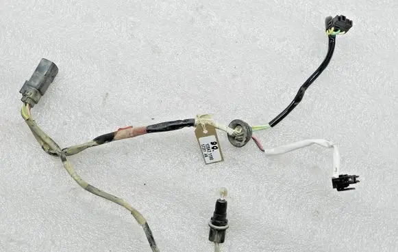 Ford Ranger Headlight part 2019198 EB3B13W029PM
