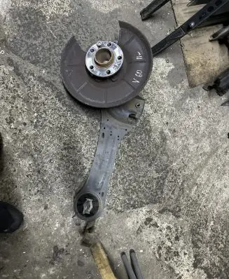 Volvo V60 Rear wheel hub