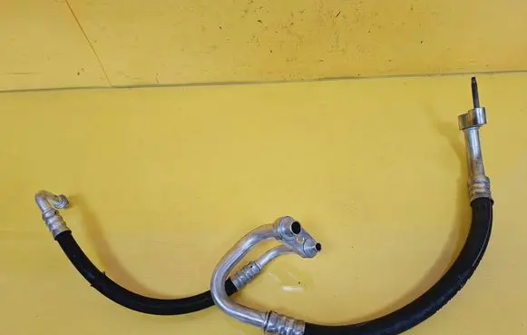 Opel Meriva A Air conditioning (A/C) pipe/hose 
