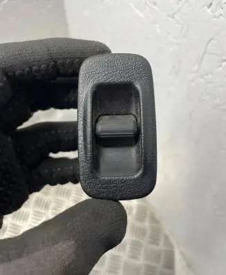 Toyota Carina T190 Electric window control switch 