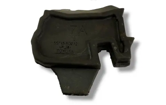Toyota Yaris XP210 Fender foam support/seal 55735K0010