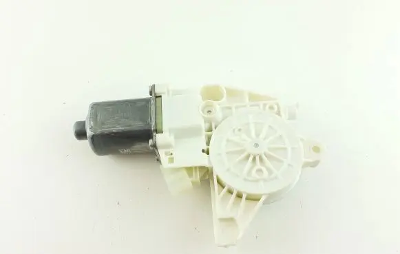Mercedes-Benz E W212 Front door window regulator motor A2129066802 KL8026