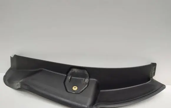Mercedes-Benz C W205 Rear/tail light trim molding A2056930533 A2056901341