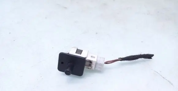 Mercedes-Benz CLS C219 Front door sensor coupe 2028209410