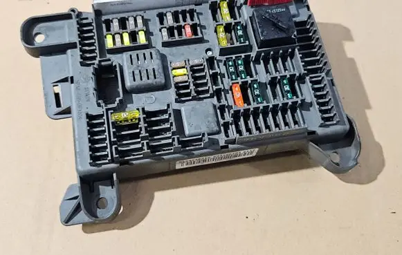 BMW X5 E70 Fuse module 6931687 518954021A 0653459693168704