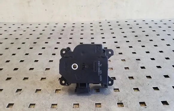 Honda Insight Air flap motor/actuator 1138002350 622012V7L