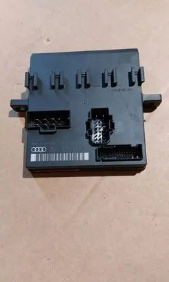 Audi A4 S4 B6 8E 8H Comfort/convenience module 8E0907279E