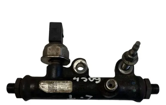 Land Rover Range Rover Sport L320 Fuel main line pipe 4R8Q9C066AD 5WS40128 A2C20001297