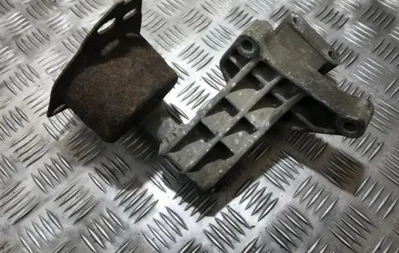 Fiat Bravo - Brava Engine mount bracket 46418273 b813