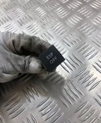 ESP (stability program) switch