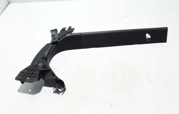 Chrysler Pacifica Tailgate/trunk side cover trim 5SB95TRMAG