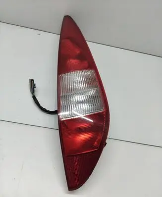 Ford Mondeo Mk III Rear/tail lights 1S7113404C 0374D