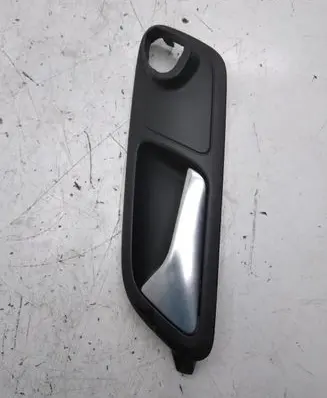 Volkswagen PASSAT CC Front door interior handle 3C8837113