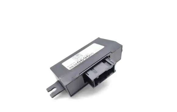 DS Automobiles 9 Door control unit/module 9838069680