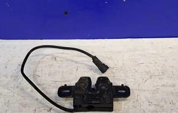 Volvo S80 Engine bonnet/hood lock/catch 30849447 30849448