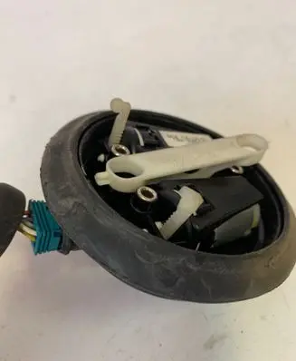 Peugeot 607 Front door wing mirror part 1126996 150683 4281899