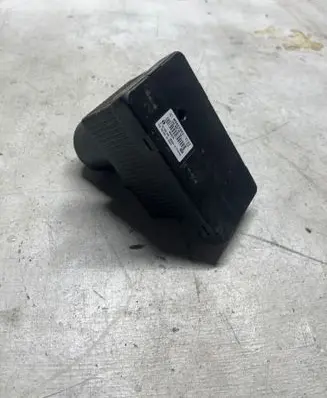 Mercedes-Benz E W211 Central locking vacuum pump 2038000048 0132006365