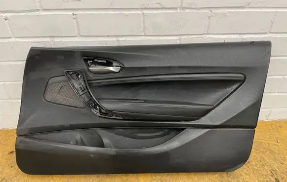 BMW 2 F22 F23 Front door card panel trim 7268404
