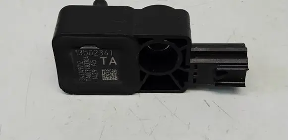 Opel Insignia A Airbag deployment crash/impact sensor 13502341 343149712