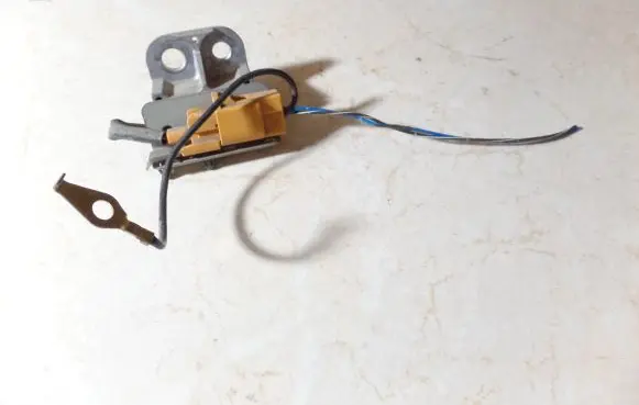 Infiniti G20 Airbag deployment crash/impact sensor