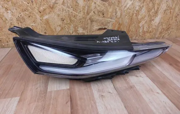 Hyundai Santa Fe LED Daytime headlight 92208S1000