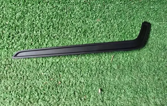Volvo V60 Front bumper splitter molding 31455648