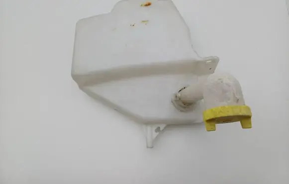 Mazda 121 Windshield washer fluid reservoir/tank 98FG17B613AB