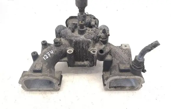 Mercedes-Benz W123 Intake manifold 1151414001