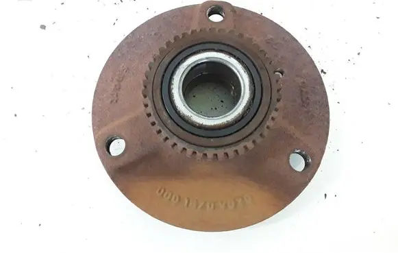 Smart ForTwo I Front wheel hub 0001870V020
