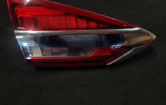 Ford Fusion II Tailgate rear/tail lights KS7313A603BE