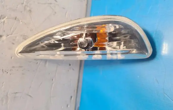 KIA Venga Front fender indicator light