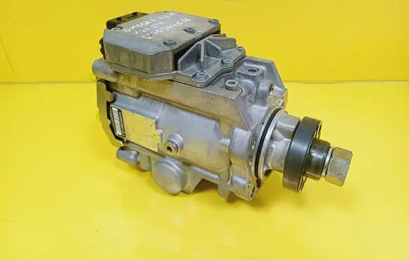 Opel Omega B1 Fuel injection high pressure pump 0470504016